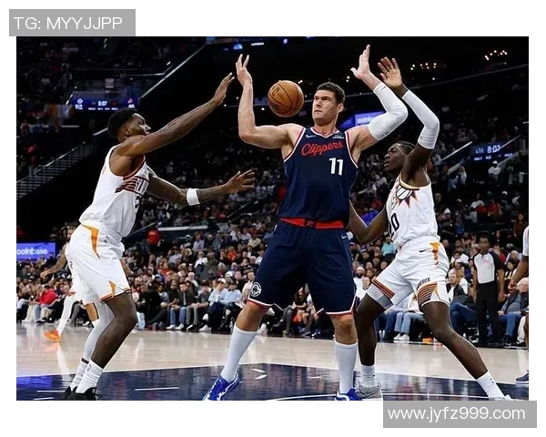 快船签下老将杨连线，实力再添一层