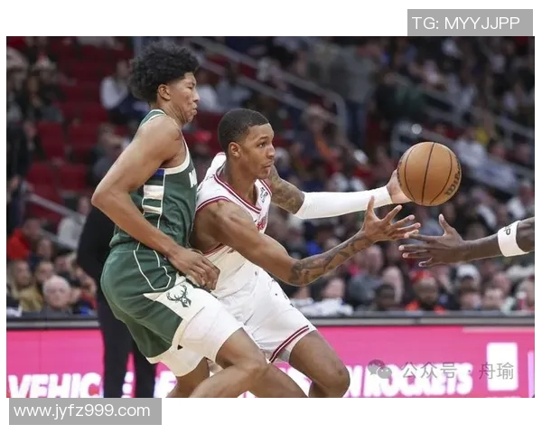 火箭不敌雄鹿，字母哥发威：篮球场上的王者对决